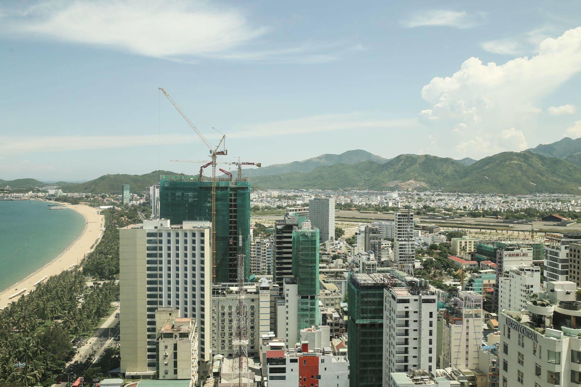 Gold Ocean Apartments Nha Trang Exterior photo